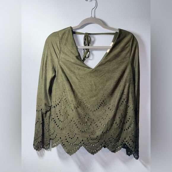 Le Lis womens boho Green Eyelet Detailed Blouse Size Medium EUC western indie - Picture 1 of 6